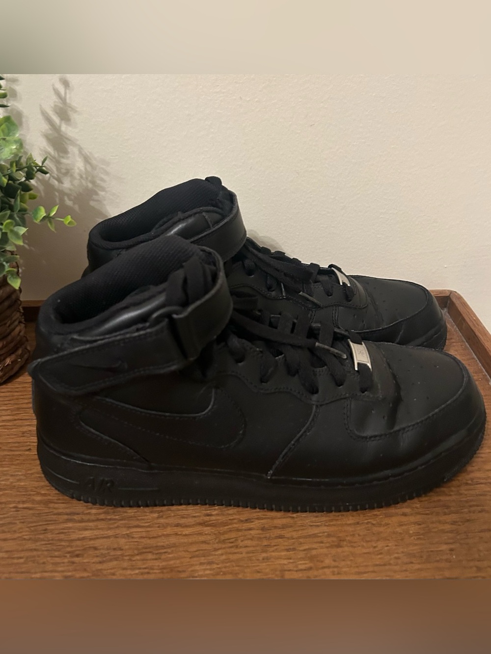 Nike Air Force 1 Mid ’07 Triple Black 315123-001 Men 9.5 Leather